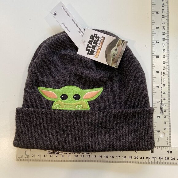 Star Wars The Mandalorian Beanie Hat With Baby Yoda Embroidery Black Knit OSize - Picture 8 of 8